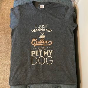 Graphic tee 🐶 ☕️